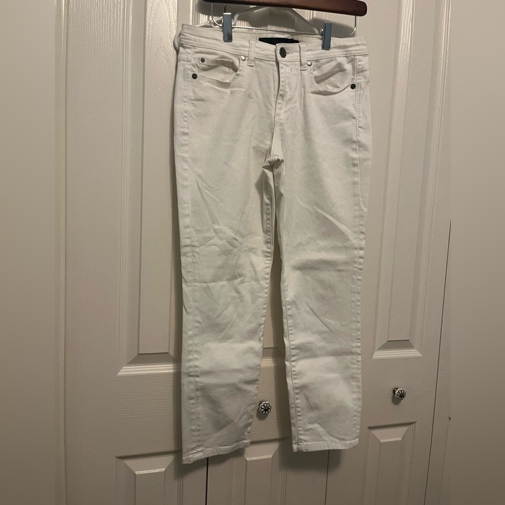 Calvin Klein white skinny crop jeans. Size 29/8